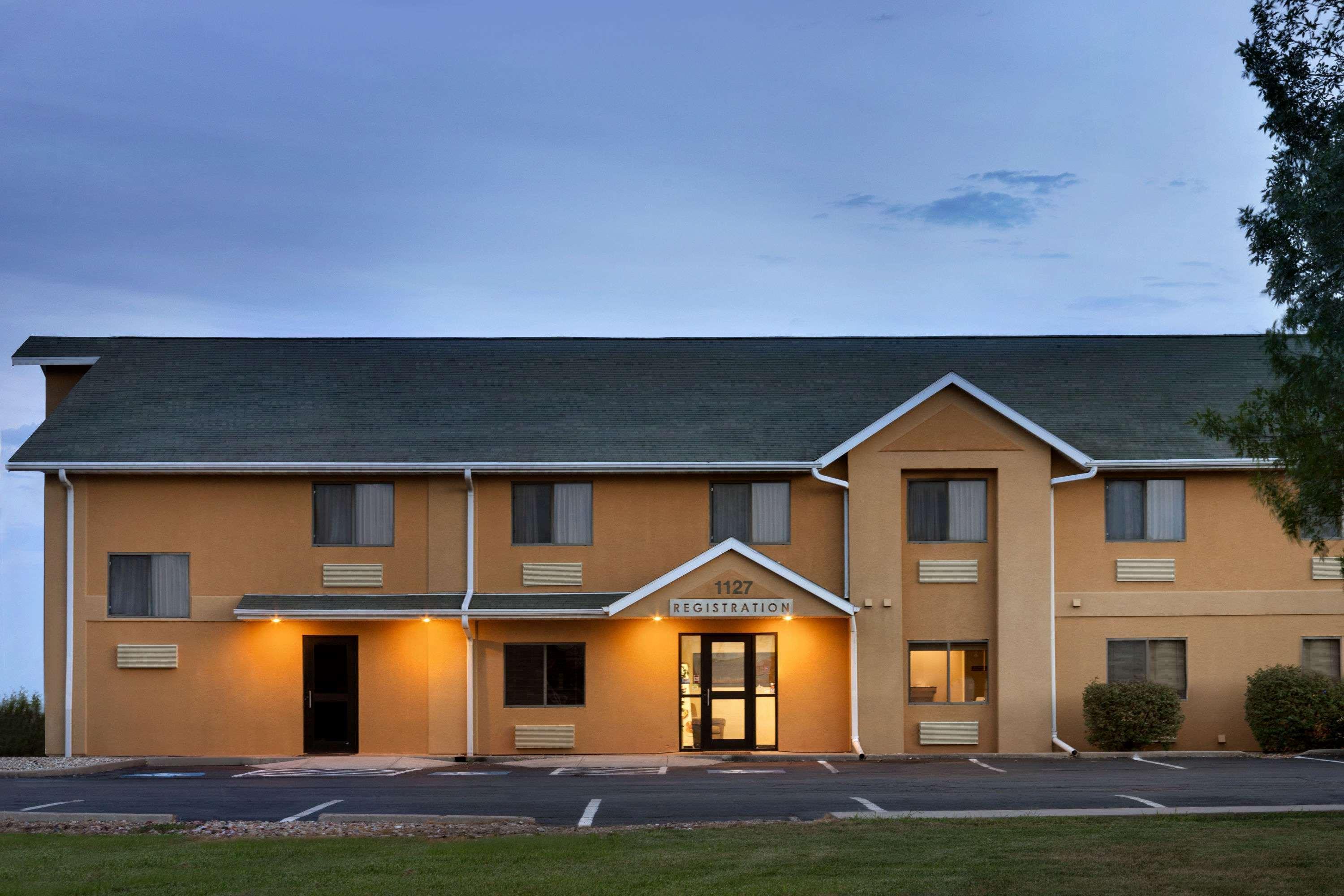 Travelodge By Wyndham Marysville Экстерьер фото